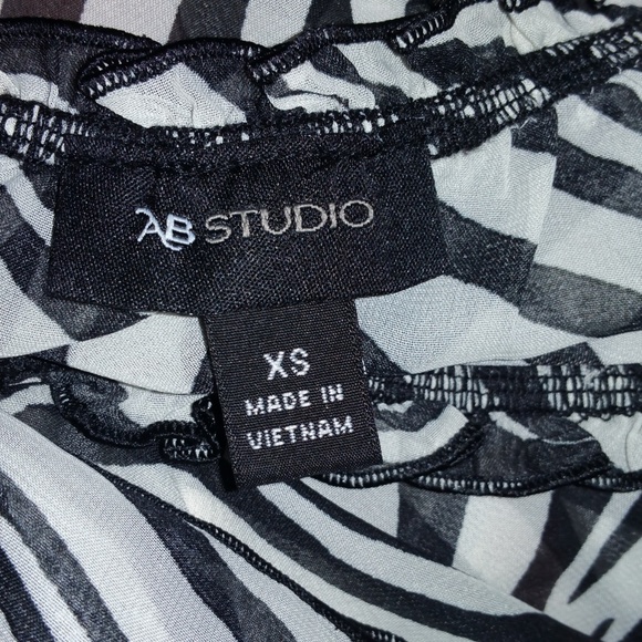 AB Studio Blouse Top Black Ivory Zebra Print XS S - Picture 5 of 5